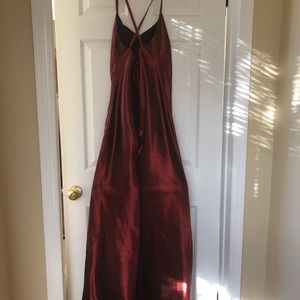 Sarah pacini dress material is stretchy Impulse buy 🤦🏿‍♀️ fits a size 4/6 🤩 🔥😻